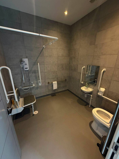 Bathroom 5, Harrington Street Apartments, Sefton