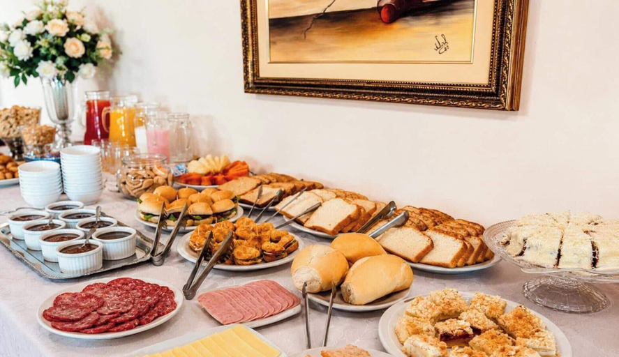 Breakfast meal 3, Pousada Dona Teresinha | Piscina Aquecida | Café - São Bonifácio - SC, São Bonifácio