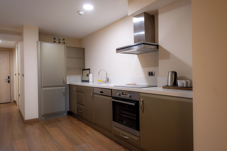 Private kitchen 5, Heykel Suites, Konak