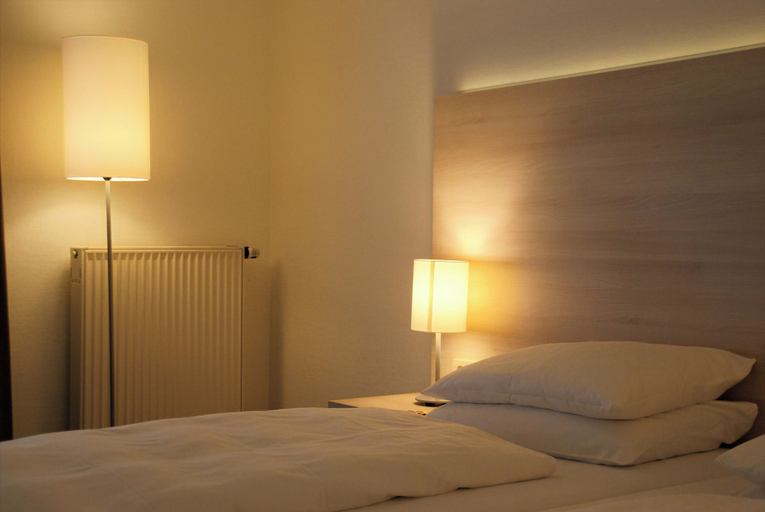Bedroom 2, Taste Hotel Limes Thermen Aalen, Ostalbkreis