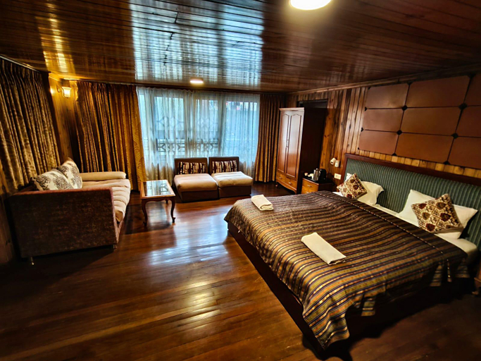 Bedroom, Hotel Dekeling, Darjiling