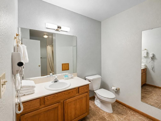 Bathroom 5, Hotel 191 Downtown Moab, Grand