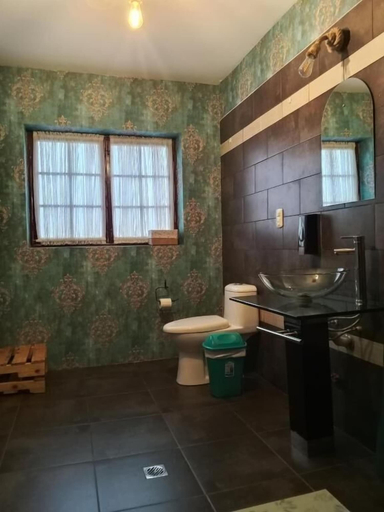 Bathroom 4, Casa Rumi Guesthouse, Pedro Domingo Murillo