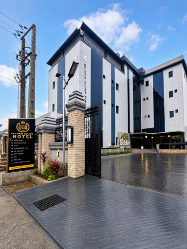 Front of property, Golden Court Hotel, Amuwo Odofin