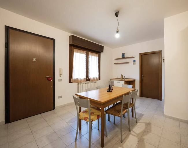 Dining room 2, Apartment in a 2-bedroom House, Verona