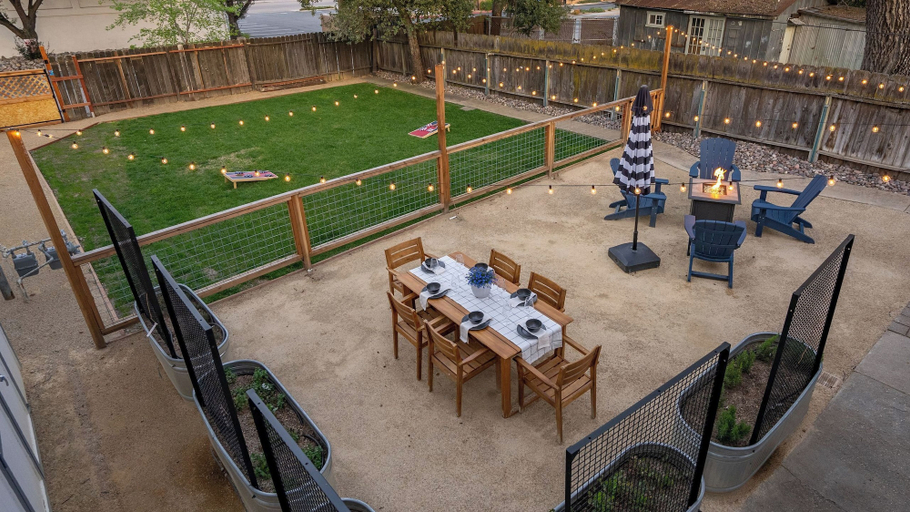 Interior 2, Hideaway on Oak by Avantstay Private Deck + Firepit + Cornhole Downtown Paso Robles, San Luis Obispo