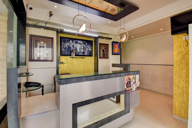 Others 3, hotel sai vishvakarma, Ahmadnagar
