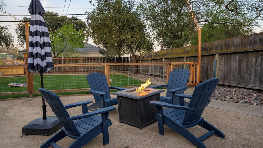 Interior 5, Hideaway on Oak by Avantstay Private Deck + Firepit + Cornhole Downtown Paso Robles, San Luis Obispo
