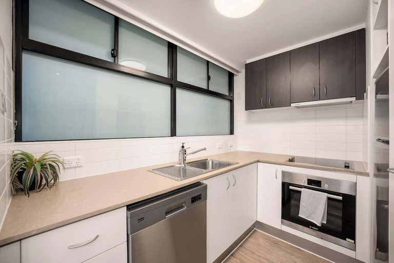 Interior 5, Groovy! ~ Central New Farm ~ Walk to CBD, New Farm