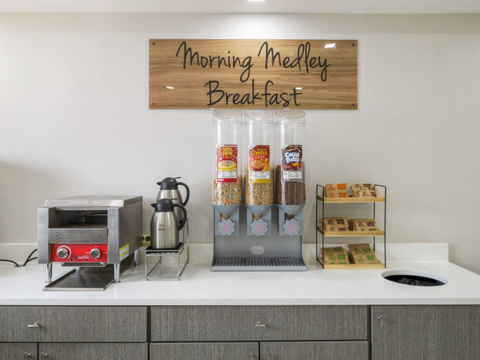 Food & Drinks 5, Mainstay Suites Chambersburg, Franklin