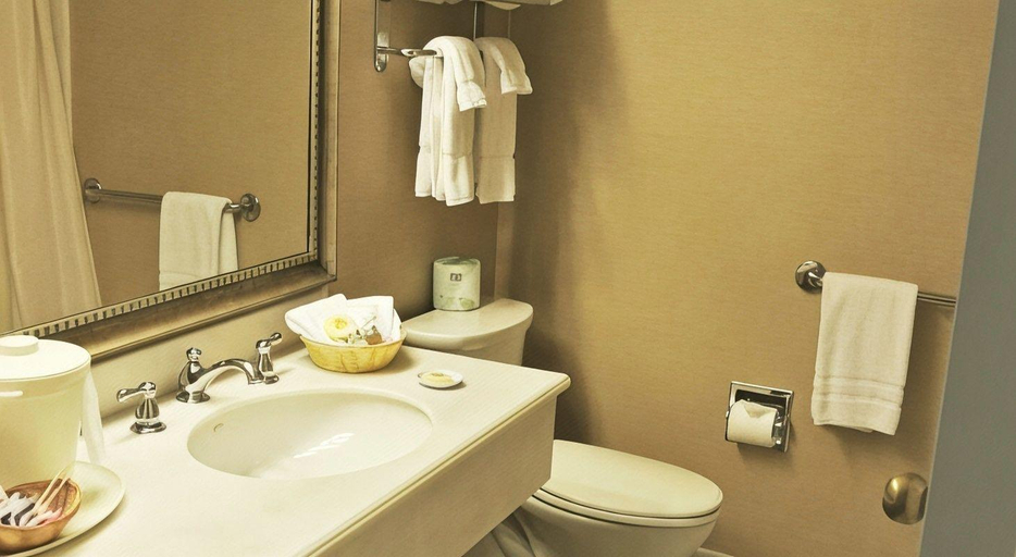 Bathroom 4, Cow Hollow Inn and Suites, San Francisco
