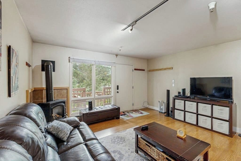Interior 3, Wood-floor Condo w/ Direct Lift Access, Anchorage