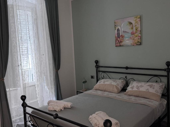 Room 5, Affitti brevi Poesia, Taranto