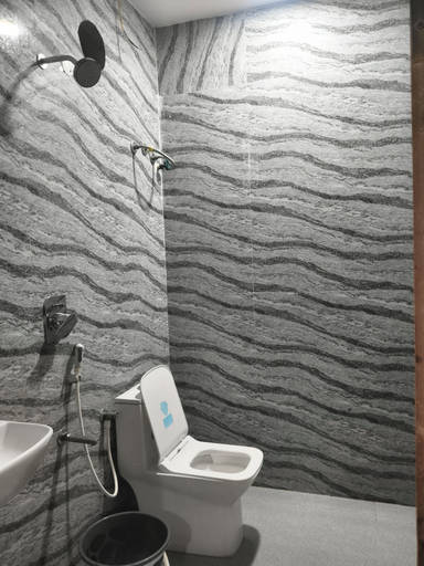 Bathroom 5, HoTEL MADHAVI PRIME, Guntur