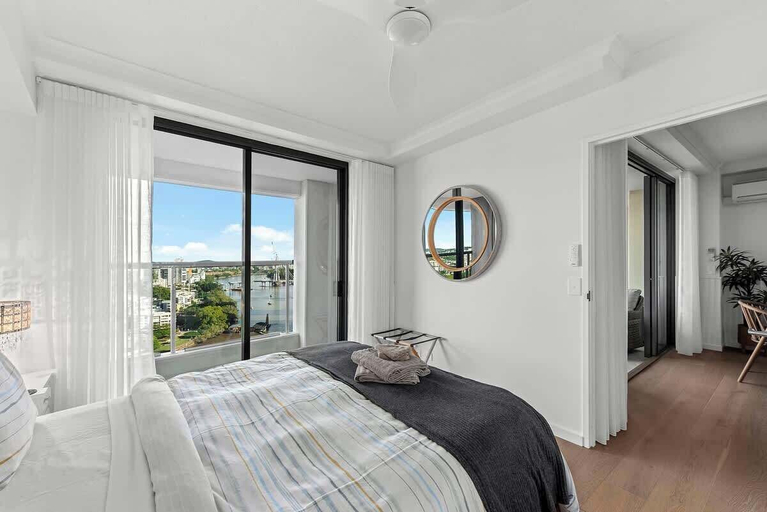 Interior 2, Stunning! 2bed, 1bath, 1car, Views ~ CBD, Brisbane