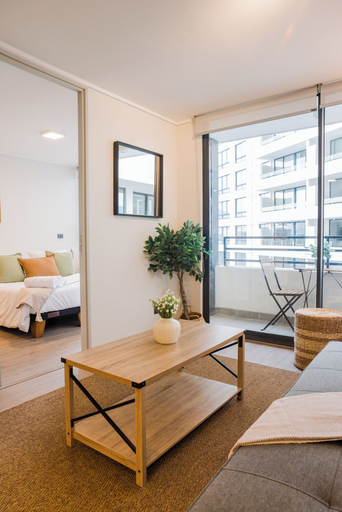 Living area 2, Bright Las Condes Apt Pool & Gym, Cordillera