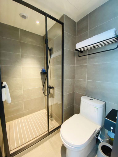 Bathroom 4, Hanting Hotel Shenzhen Nanshan Nanxin Road, Shenzhen