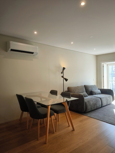 Living area 2, Carmo Cinema Apartments, Porto