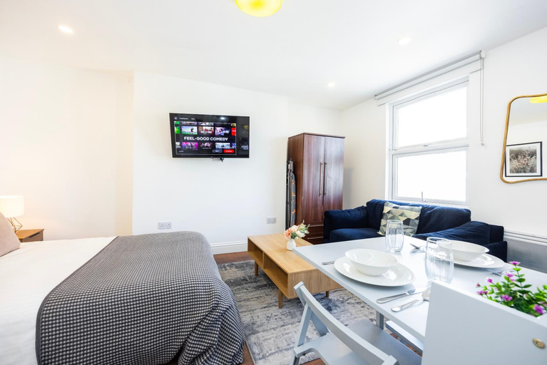 Bedroom 2, Earl's Court Residence, London