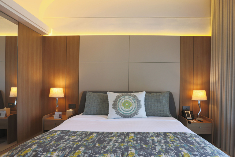Bedroom 3, Riviera Hotel Beirut, Beirut