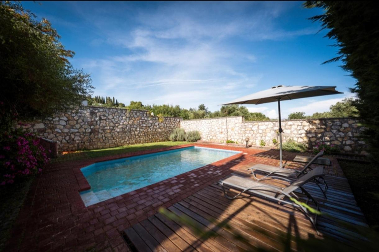 Sport & Beauty 4, Villa George, Poulades Corfu, Ionian Islands