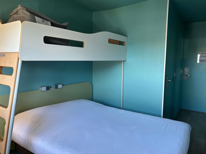 Bedroom 4, Ibis Budget Rouen Nord Isneauville, Seine-Maritime