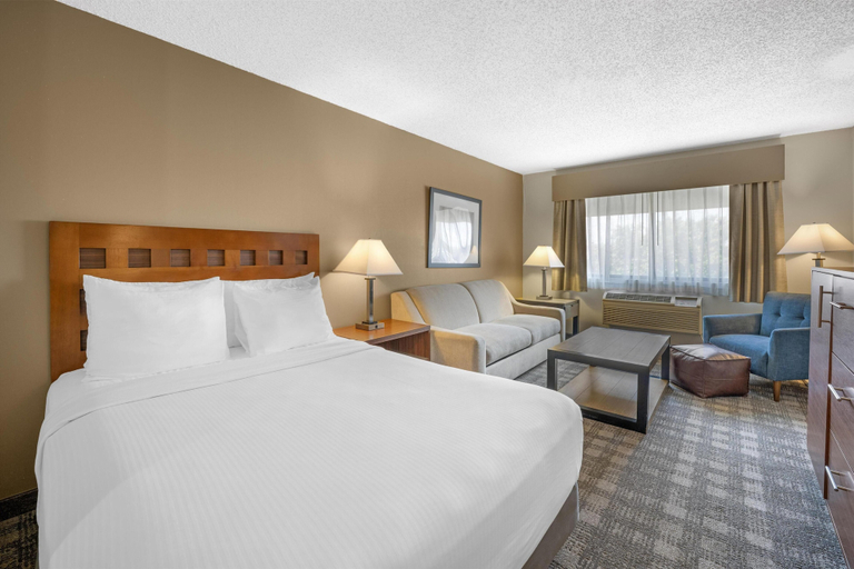 Bedroom 4, Best Western North I-25 Hotel, Bernalillo
