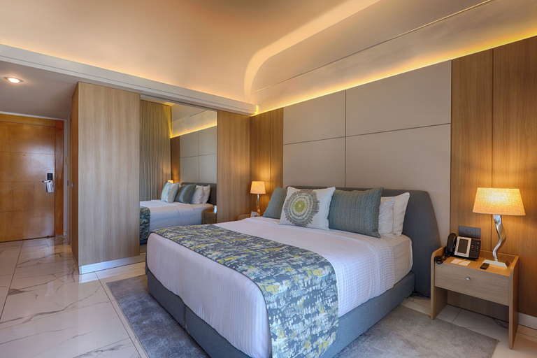 Bedroom 3, Riviera Hotel Beirut, Beirut