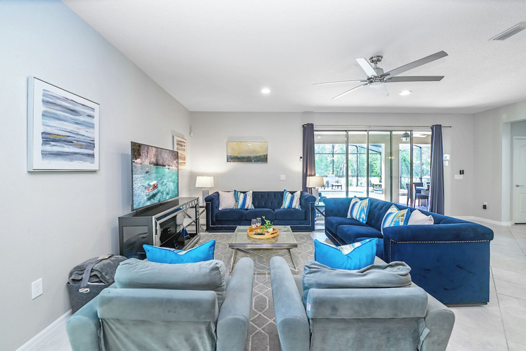 Living area 5, Bengal Court Reserve, Osceola