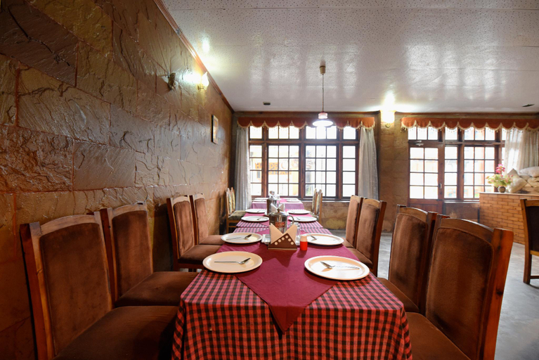 Food & Drinks 4, Sita Cottage, Kullu