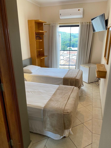 Bedroom 3, Marge Hotel, Aparecida