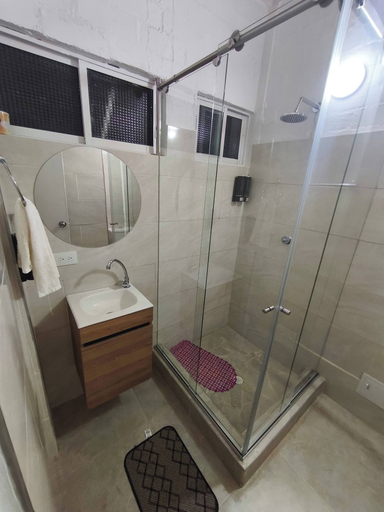 Bathroom 3, Wonderful Family Rest Home, Ricaurte