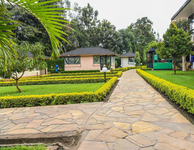 Garden 5, Castle Gardens Hotel, Roysambu