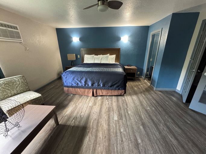 Bedroom 3, Red Wing Inn and Suite, Goodhue
