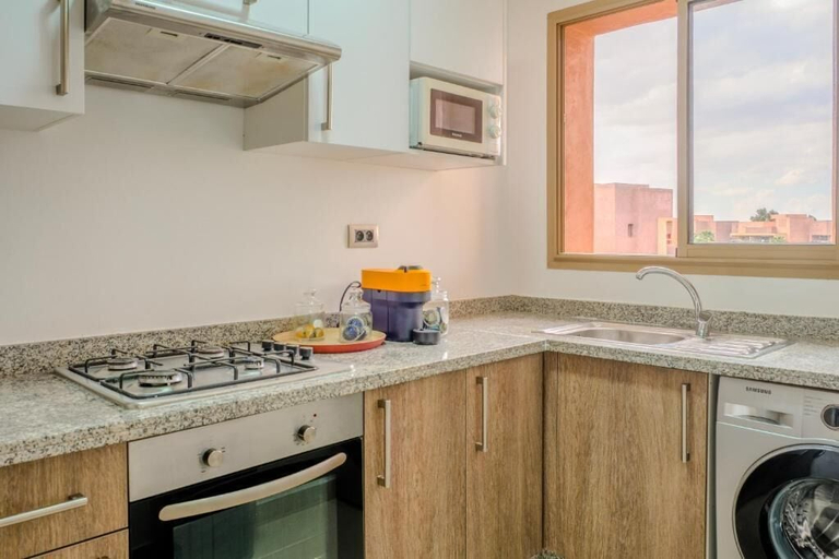 Private kitchen, Luxury 2BD in Prestigia Jade with Pool and Golf View, Marrakech