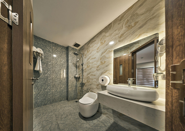 Bathroom 3, Tran Long District 12, District 12
