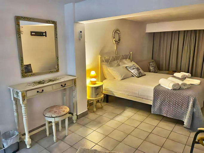 Bedroom 3, Elements of Diros - luxury suites, Peloponnese