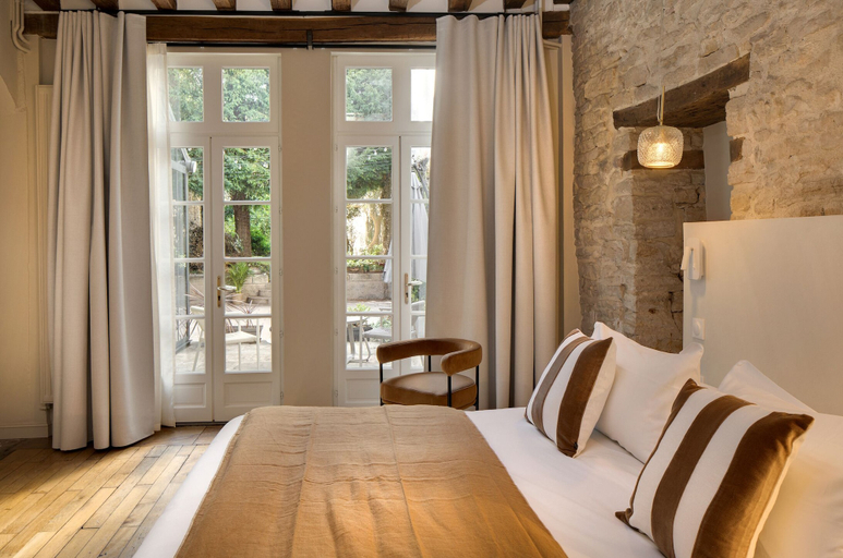 Room 3, Maison 1642, Côte-d'Or