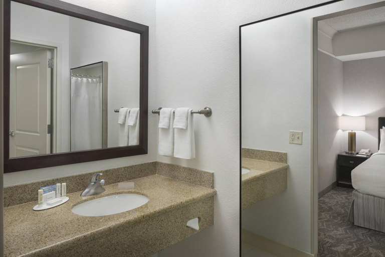 Bathroom, SpringHill Suites Napa Valley, Napa