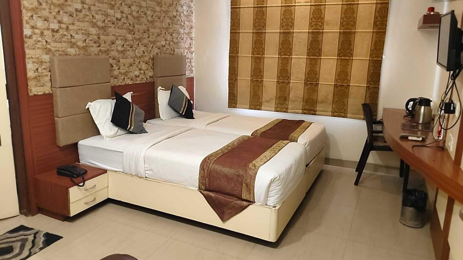 Room 5, NIRVANA HOTEL, Varanasi