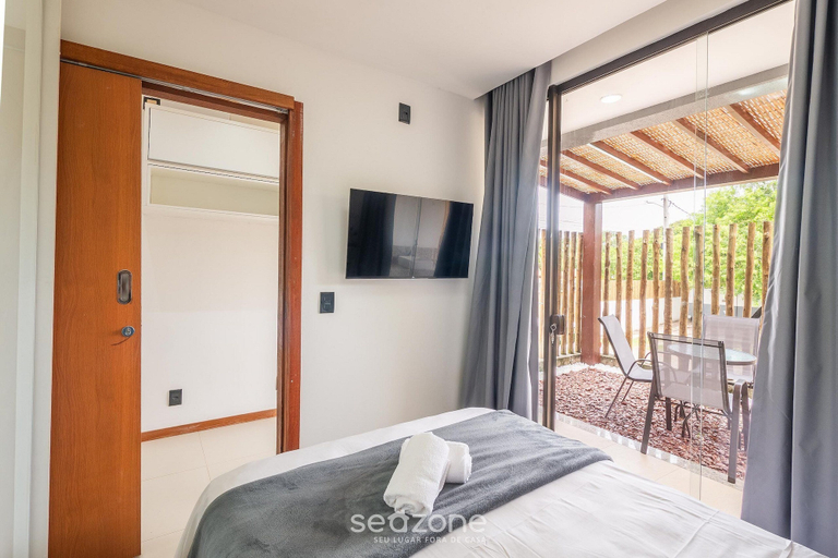 Room 4, 3-br apt in Condominium w Pool in Imbassai Svi0001, Mata de São João
