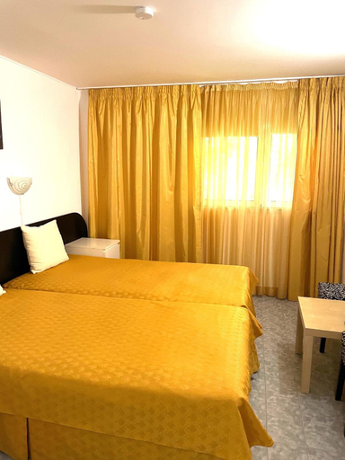 Bedroom 2, Casa Galbena Paflora Saturn, Mangalia