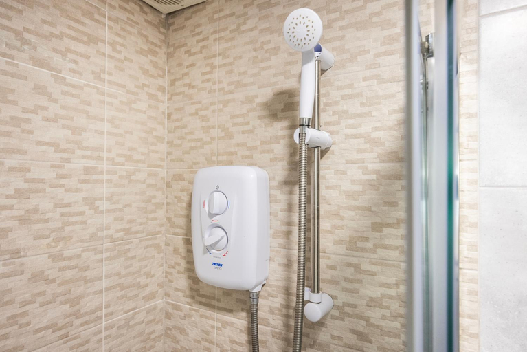 Bathroom 5, Earl's Court Residence, London