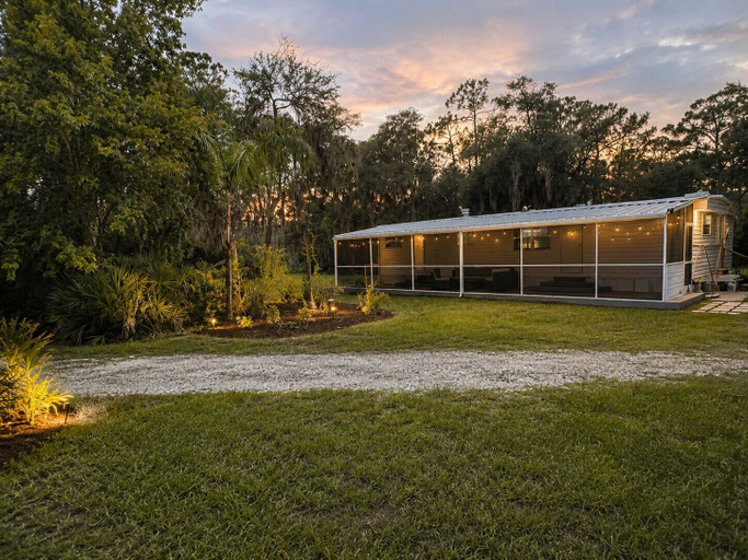 Exterior, The Hidden Homestead, Highlands