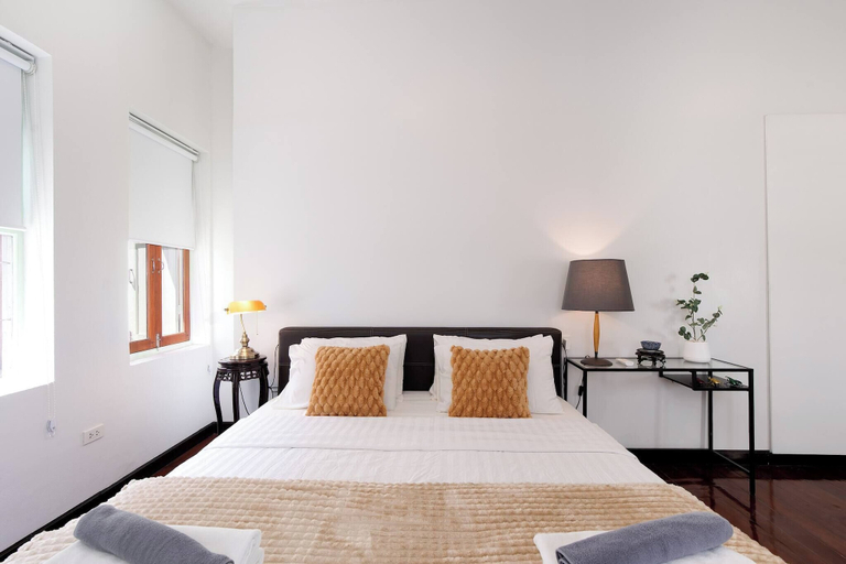 Room 3, Spacious Heritage House Prime Location Family Stay, Bang Rak