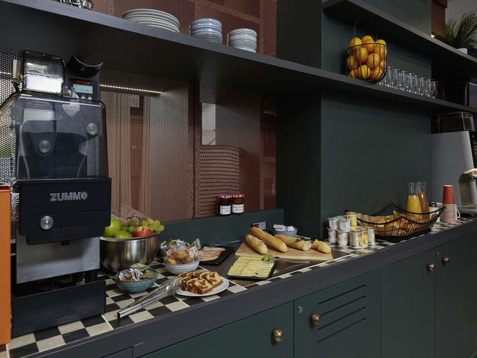 Food & Drinks 5, Aparthotel Adagio Paris Suresnes Longchamp, Hauts-de-Seine