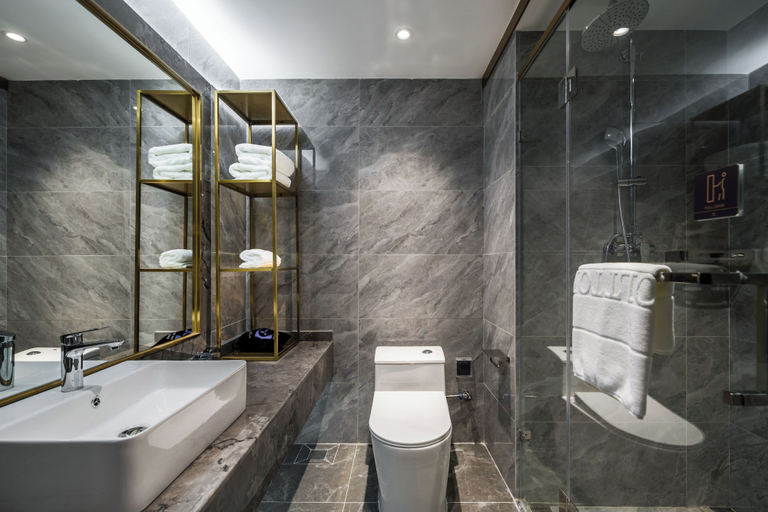 Bathroom, Poltton Century Hotel Changtai Taoli, Zhangzhou