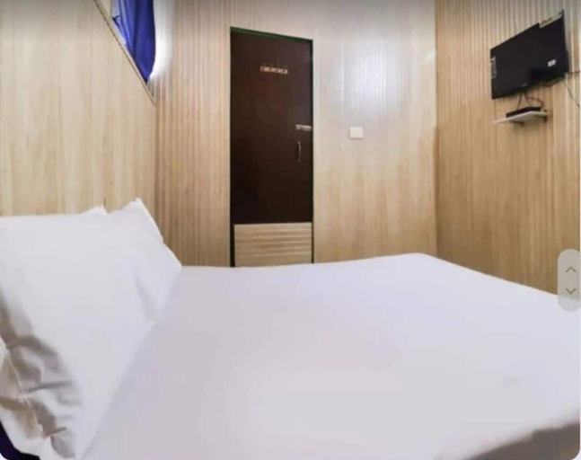 Room 2, Hotel balaji yatri niwas, Lucknow