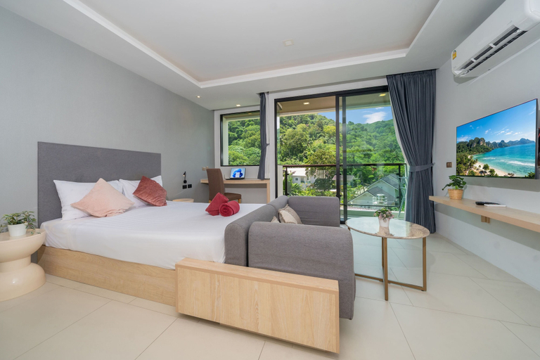 Room 2, Studio Pool Gym 800m to Beach UTKR 306, Phuket Island