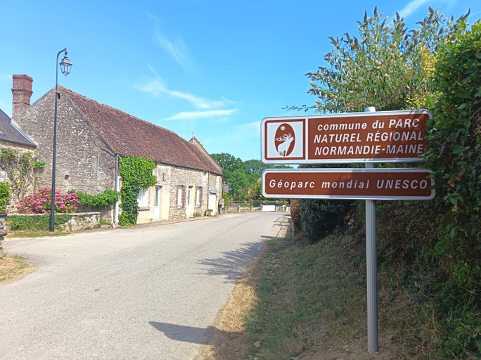 Exterior & Views, L'ancienne epicerie, Orne